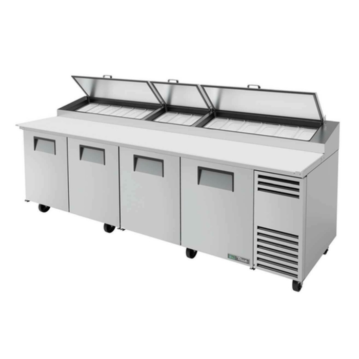 Table de préparation de pizzas réfrigérée True de 302 cm avec quatre portes pleines