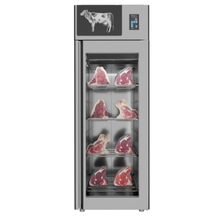 Étiquette alternative : Armoire de maturation à sec Trento Stagionello 48037 24,7 pi³ avec étagères vitrées contenant des coupes de bœuf vieillies à sec