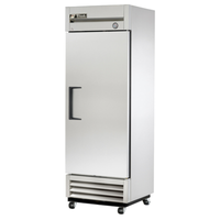 Réfrigérateur commercial True 27 pouces à porte pleine et à portée de main