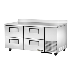 Comptoir réfrigéré à quatre tiroirs True TWT-67D-4-HC de 67 pouces de profondeur avec plan de travail