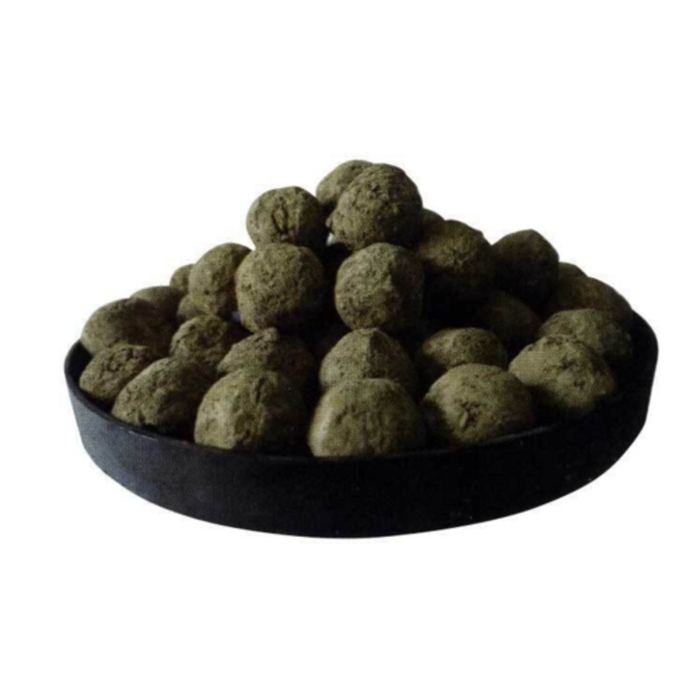 Omcan 68123 Clay Balls for Tandoor Oven (Set of 30) clay cooking balls in black dish for tandoor heat retention