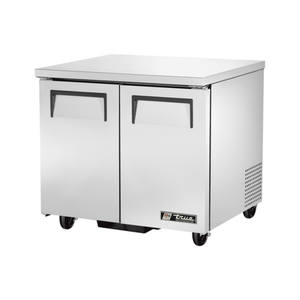 Réfrigérateur de comptoir à portes pleines True Manufacturing TUC-36-HC de 91,4 cm