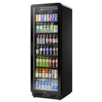 Réfrigérateur de présentation commercial True Manufacturing de 27 pouces avec porte vitrée battante