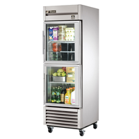 Réfrigérateur commercial True 27 pouces à demi-portes vitrées (type « Reach-In »)