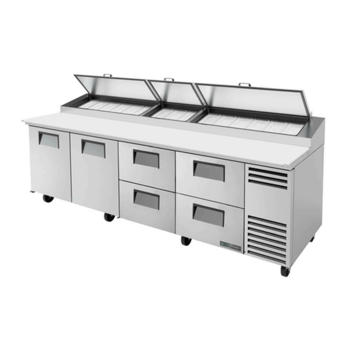Table de préparation de pizzas réfrigérée True de 302 cm avec portes et tiroirs