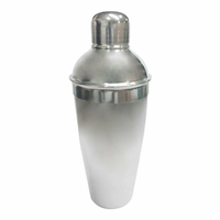 Shaker à cocktail professionnel trois pièces en acier inoxydable Omcan 80826 de 18 oz