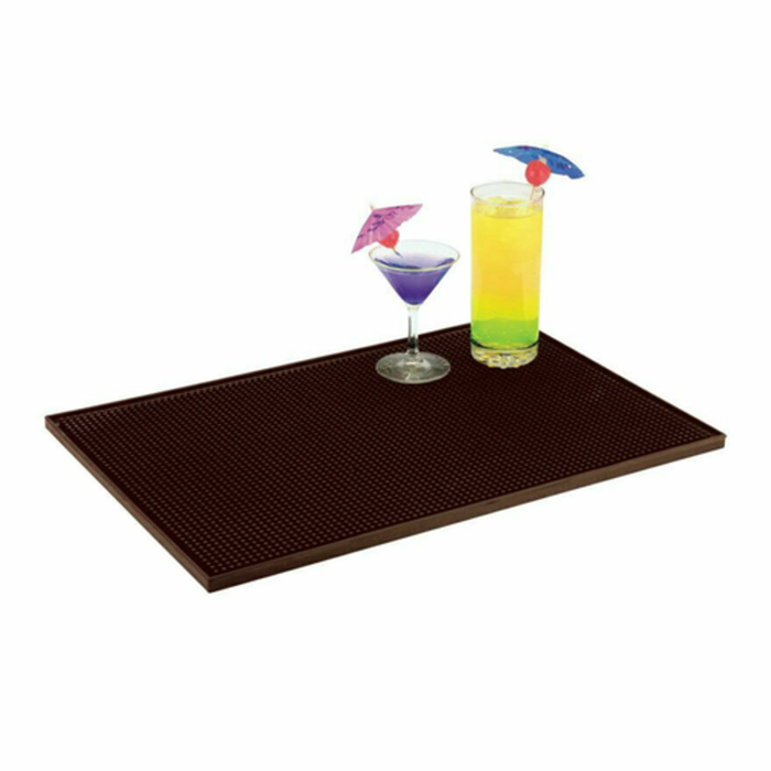 Surface de drainage antidérapante Omcan 80362 tapis de bar flexible de 27 pouces avec cocktails sur un tapis de drainage antidérapant