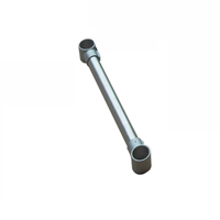 Omcan 47689 48 pouces, table de préparation de cuisine commerciale en acier inoxydable économique, barre de support de table en acier inoxydable avec capuchons d’extrémité