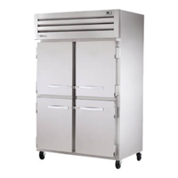 True STA2F-4HS-HC Congélateur vertical de 133,68 cm de la série Spec avec quatre demi-portes