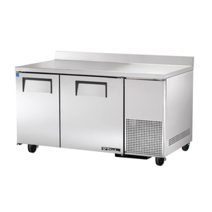Comptoir réfrigéré à portes pleines True TWT-60-32-HC de 153 cm de profondeur avec plan de travail
