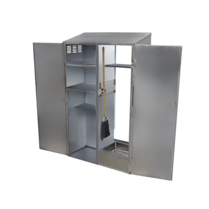 Étiquette alternative : Omcan 48232 Évier de nettoyage en acier inoxydable de 50,25 pouces avec portes ouvertes, étagères et compartiment de rangement pour vadrouille